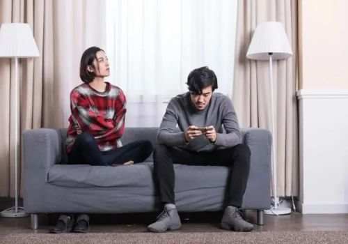 南京市婚外情調(diào)查：老公說(shuō)累了要離婚還能挽回嗎
